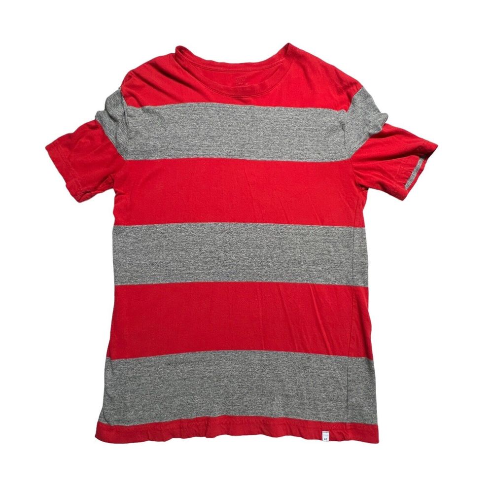 American Eagle Shirt Young Mens‎ Small Active Fit Red Grey Short Sleeve Pullover